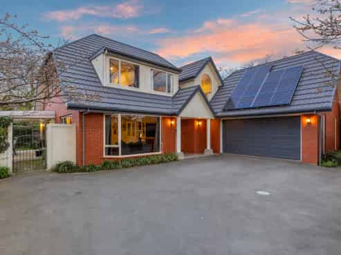 2 Lewisham Park, Saint Albans