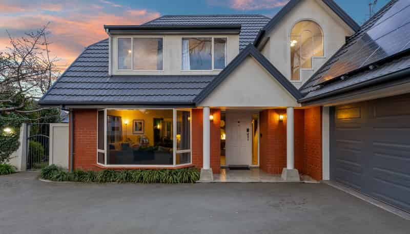 2 Lewisham Park, Saint Albans