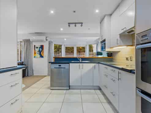 2 Lewisham Park, Saint Albans