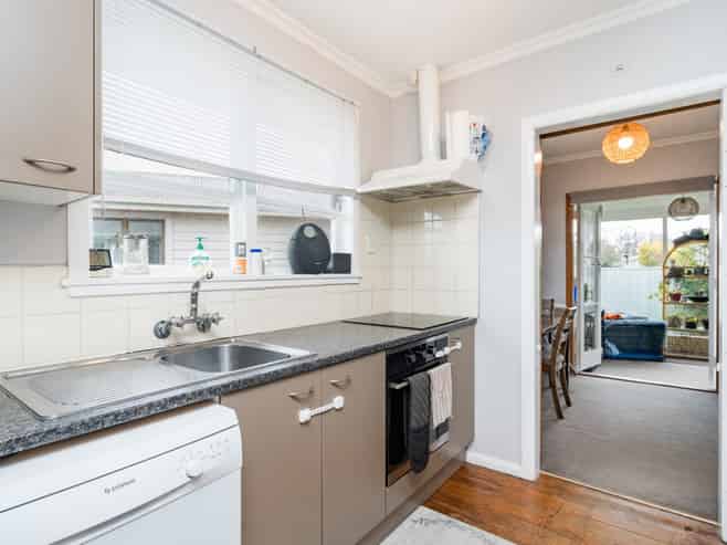 87 Sutherland Crescent, Westbrook