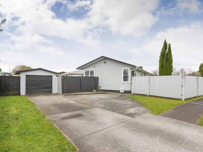 87 Sutherland Crescent, Westbrook