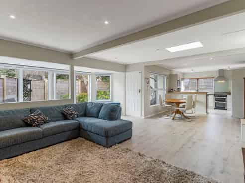 208 Glamorgan Drive, Torbay