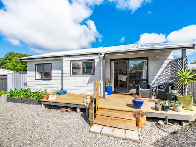 10a Pukeko Street, Paraparaumu