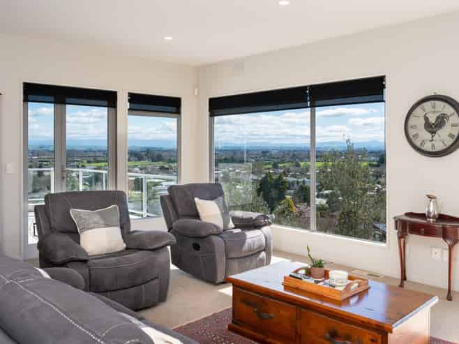 14 Woodford Heights, Havelock North
