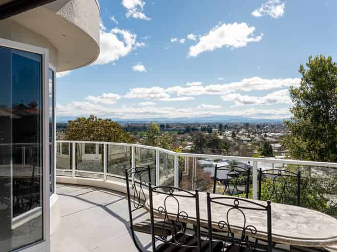 14 Woodford Heights, Havelock North