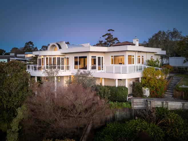 14 Woodford Heights, Havelock North