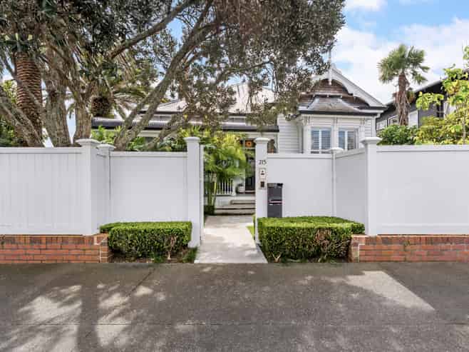 215 Jervois Road, Herne Bay