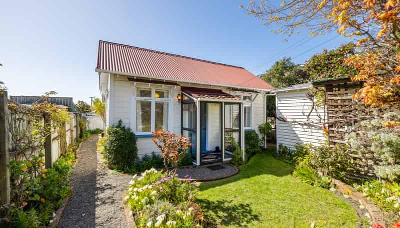 63 Dryden Street, Sumner