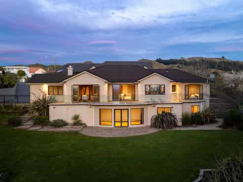 6 Hikanui Place, Havelock North