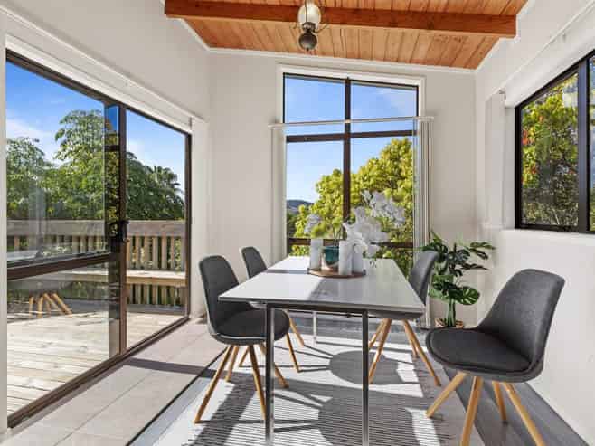 12 Win Grove, Hatfields Beach