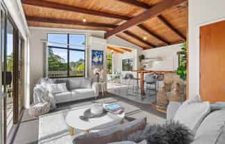 12 Win Grove, Hatfields Beach