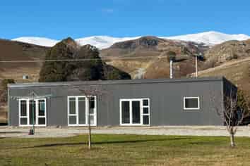 745 Ardgour Road, Tarras
