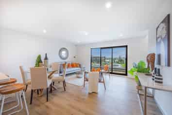 4/5 Marsh Ave, Forrest Hill
