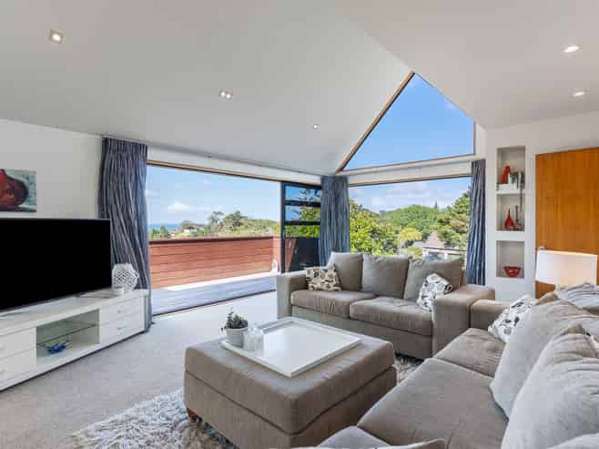 16 Bellbird Rise, Murrays Bay