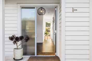 5 Wrybill Way, Point Wells