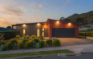 10 Kārearea Avenue, WAIKANAE