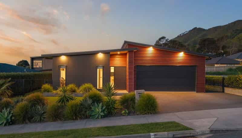 10 Kārearea Avenue, WAIKANAE