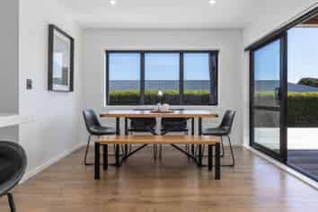 10 Kārearea Avenue, WAIKANAE
