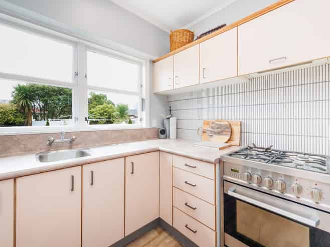 10 Nairn Crescent, Awapuni