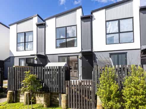 42 Hinonga Loop, Silverdale