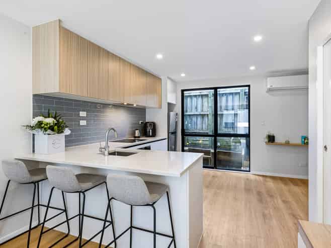 42 Hinonga Loop, Millwater