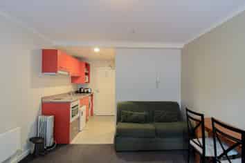 307/5 Aitken Street, Thorndon
