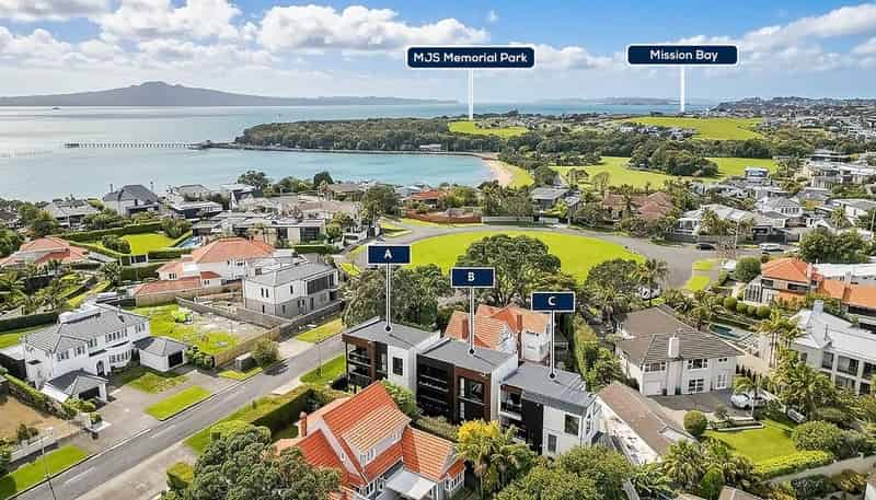 2b Tuhaere Street, Orakei