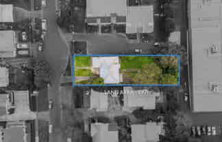 17 Locarno Avenue, Sandringham