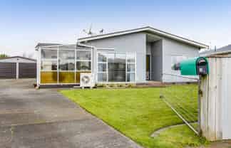 2 Tawa Street, Hawera