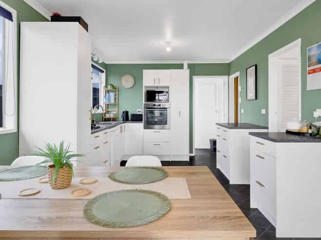 2 Tawa Street, Hawera