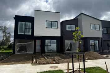 45 Picnic Point Road, Hobsonville