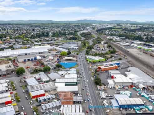 High profile corner site for lease