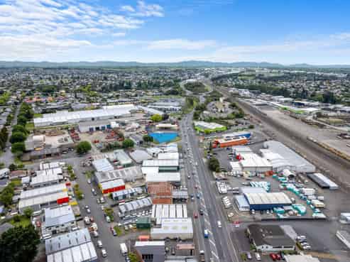 High profile corner site for lease