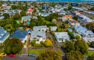 29 Lloyd Avenue, Mount Albert