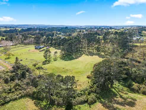 2/123 Nelson Road, Taupaki