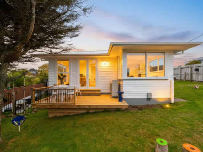 48 Mark Avenue, Paparangi