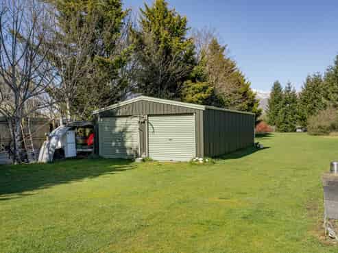 12 Athol-Five Rivers Highway, Athol