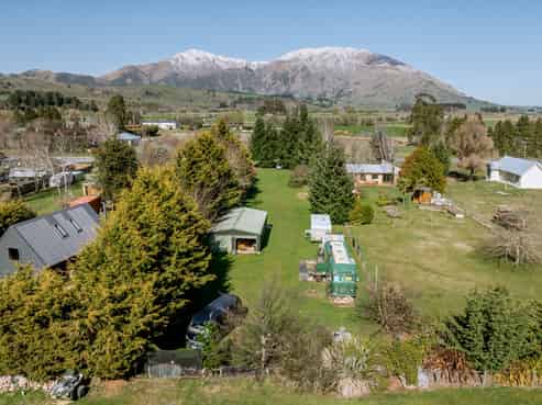 12 Athol-Five Rivers Highway, Athol