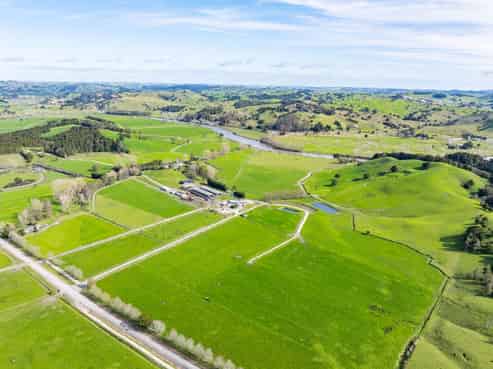 412 Pukehuia Road, Tangiteroria