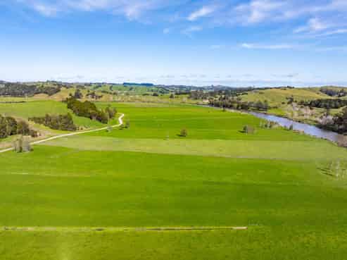 412 Pukehuia Road, Tangiteroria