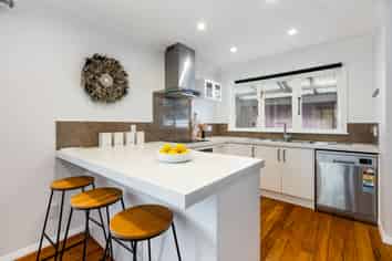 147 Happy Valley Road, Owhiro Bay