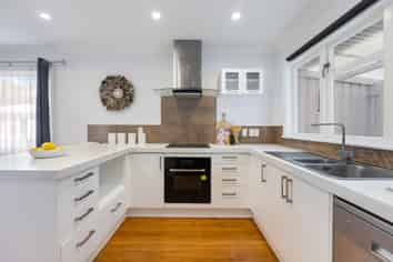 147 Happy Valley Road, Owhiro Bay