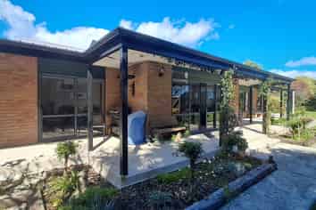 19 Kew Road, Westport