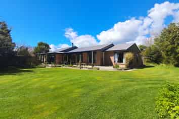 19 Kew Road, Westport