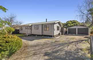 15 Spackman Crescent, Paraparaumu