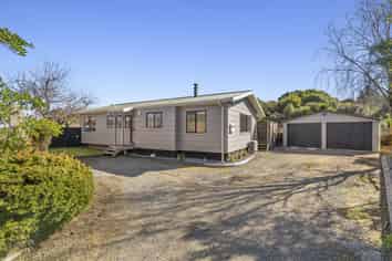 15 Spackman Crescent, Paraparaumu
