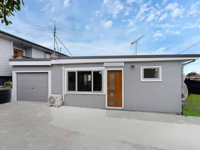 1/116 Beaumonts Way, Manurewa