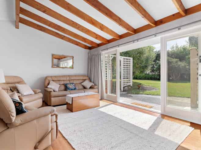 2/19 Montana Avenue, Murrays Bay