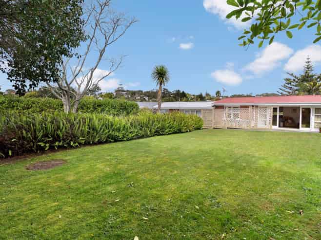 2/19 Montana Avenue, Murrays Bay
