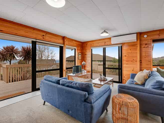 18 Hinemoa Place, Snells Beach